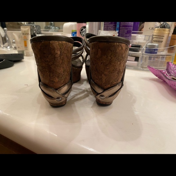 Shoes - Picture 3 of 3